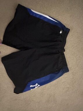 Nike Dry Fit MLB Men's Black Athletic Shorts with NY Yankees Panels. Size XL